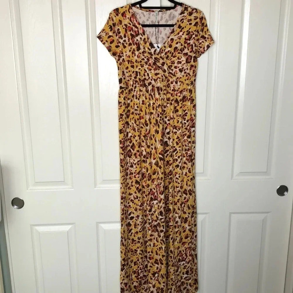 MOTHER BEE Animal Print Maxi Dress - Picture 2 of 6